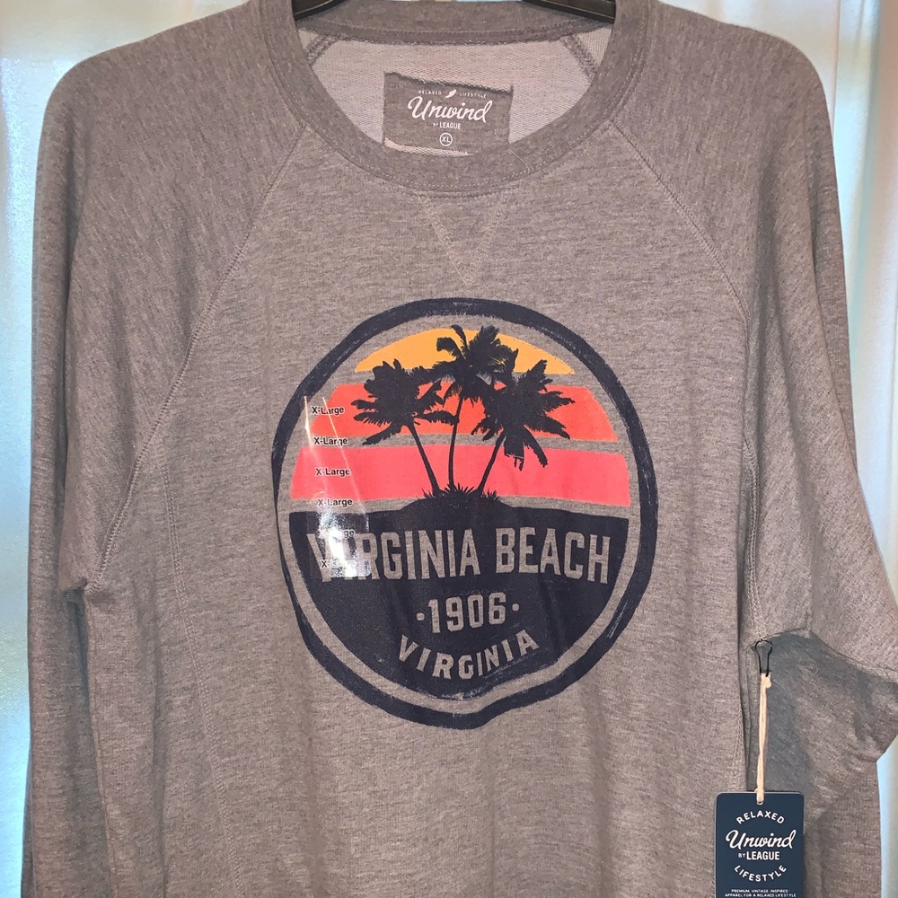 NWT XL Virginia Beach sweatshirt